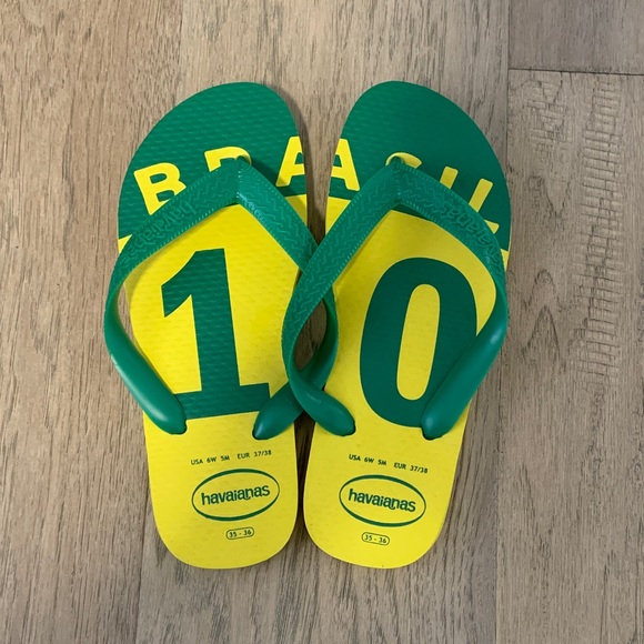 Havaianas Shoes - NWT Havaianas Teams Iii-Brazil Sandal Yellow Green 6W/5M